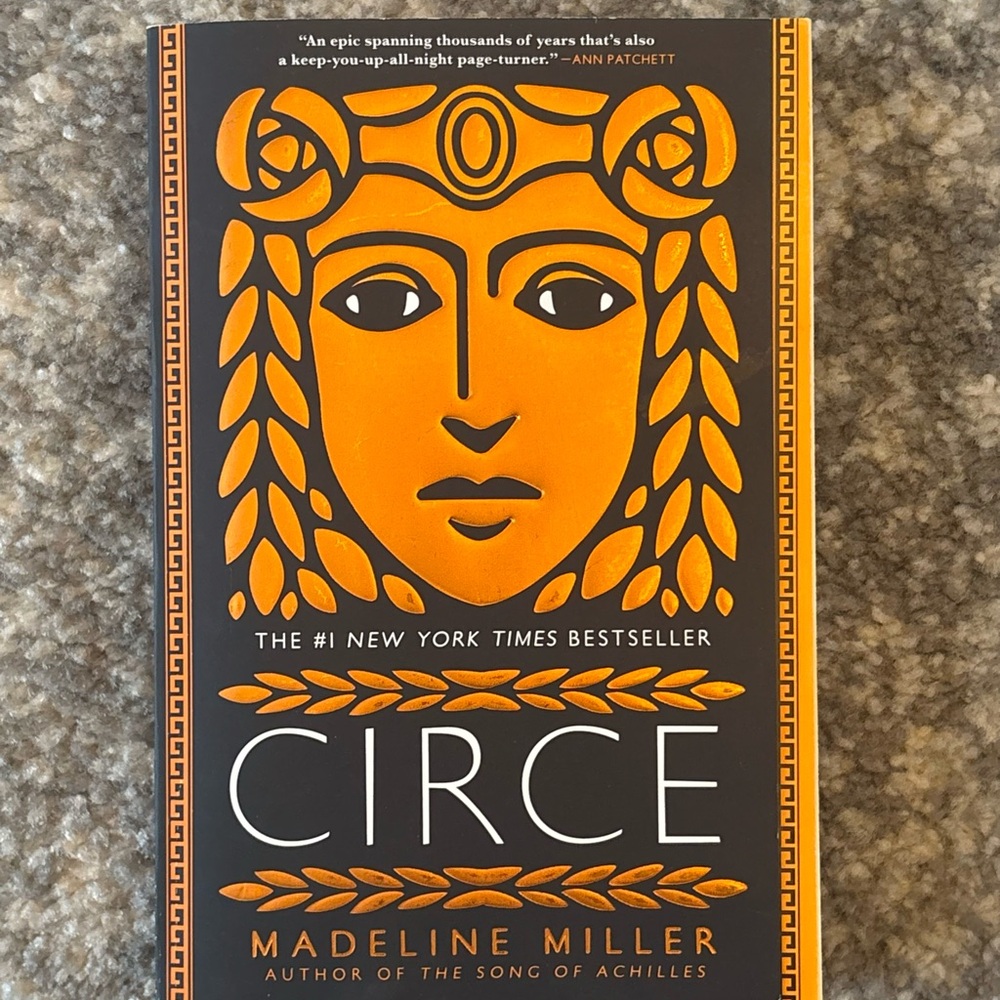 Circe paperback book